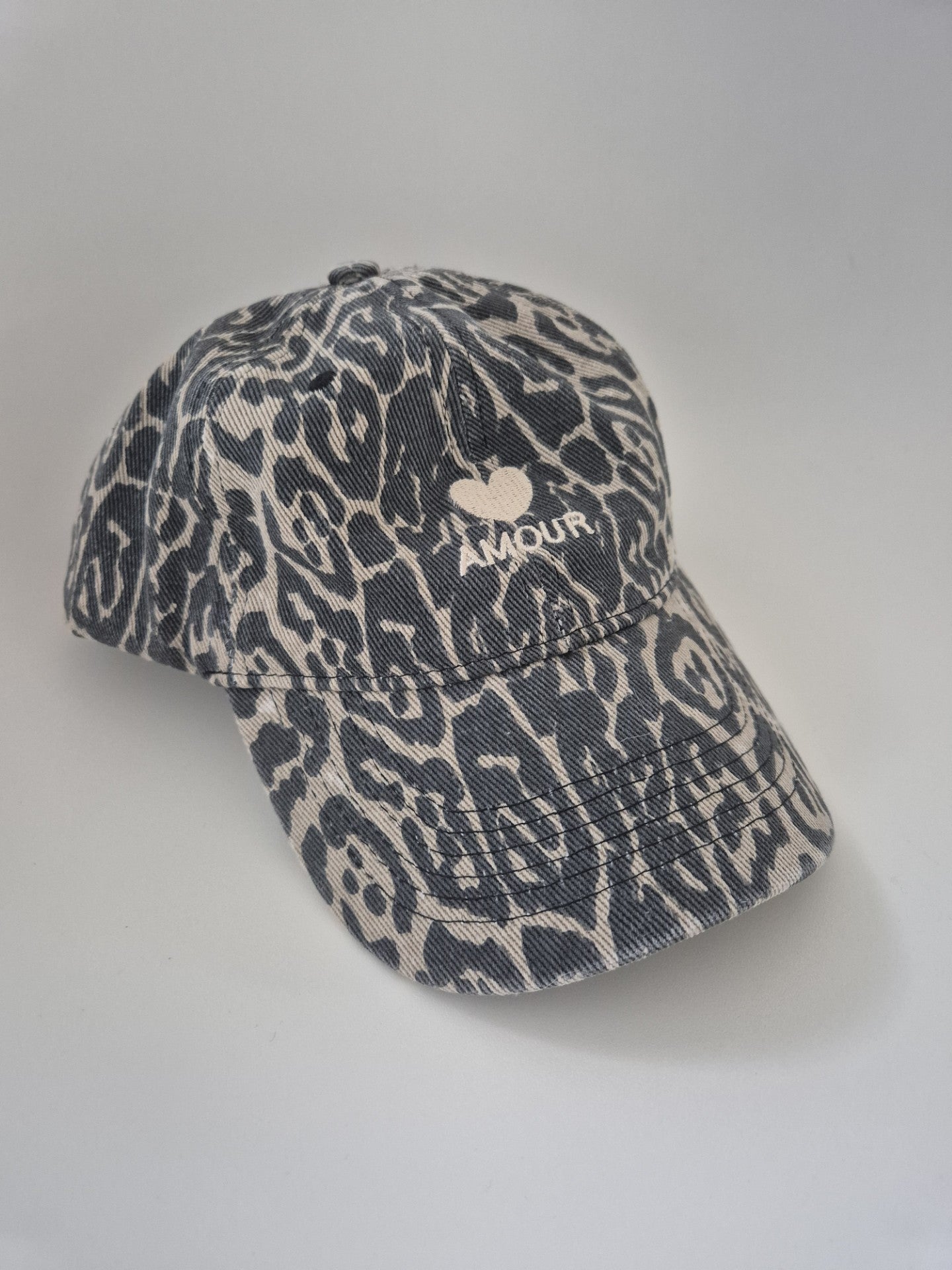 Leo Cap Amour