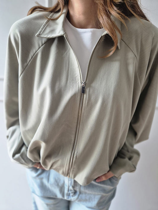 Leichte Jacke