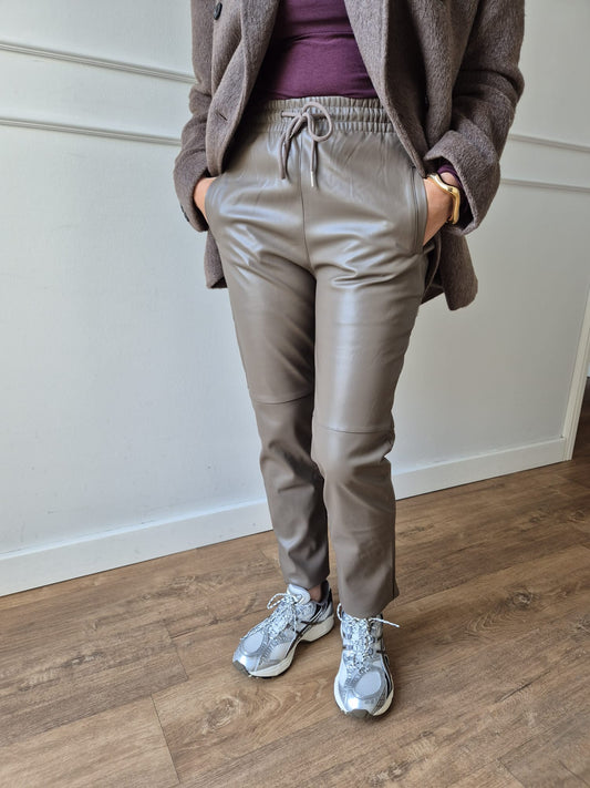 Kunstlederhose