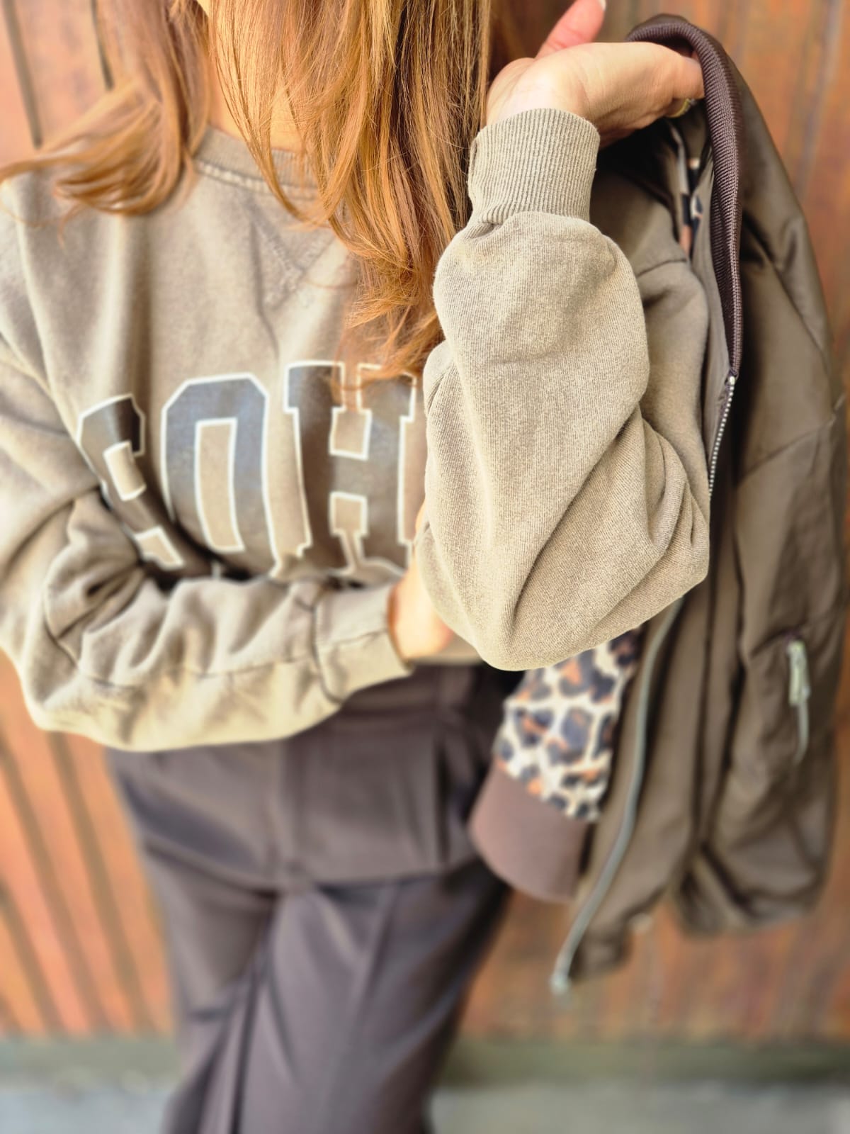 Sweatshirt
